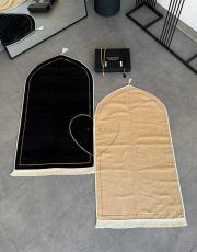 siyah-bej isme özel kalpli seccade seti üçgen biyeli 2