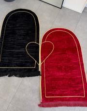 kırmızı siyah kalpli çift seccadesi çantalı  süngerli