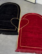 kırmızı siyah kalpli çift seccadesi çantalı  süngerli 2