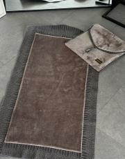 gri çantalı diz ağırtmayan peluş seccade - 2 3