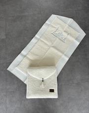 beyaz çantalı seccade deri kenarlı