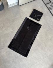 siyah çantalı seccade hilalli dikdörtgen 2