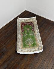 yeşil ortopedik seccade halı desenli  1.5 cm süngerli 3