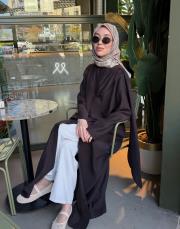 acı kahve tensel fular detaylı abaya 7