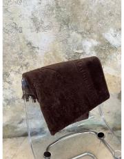 acı kahve deri astarlı baskılı peluş lüks seccade 3