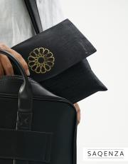 siyah baskılı dikdörtgen çantalı  seccade 2